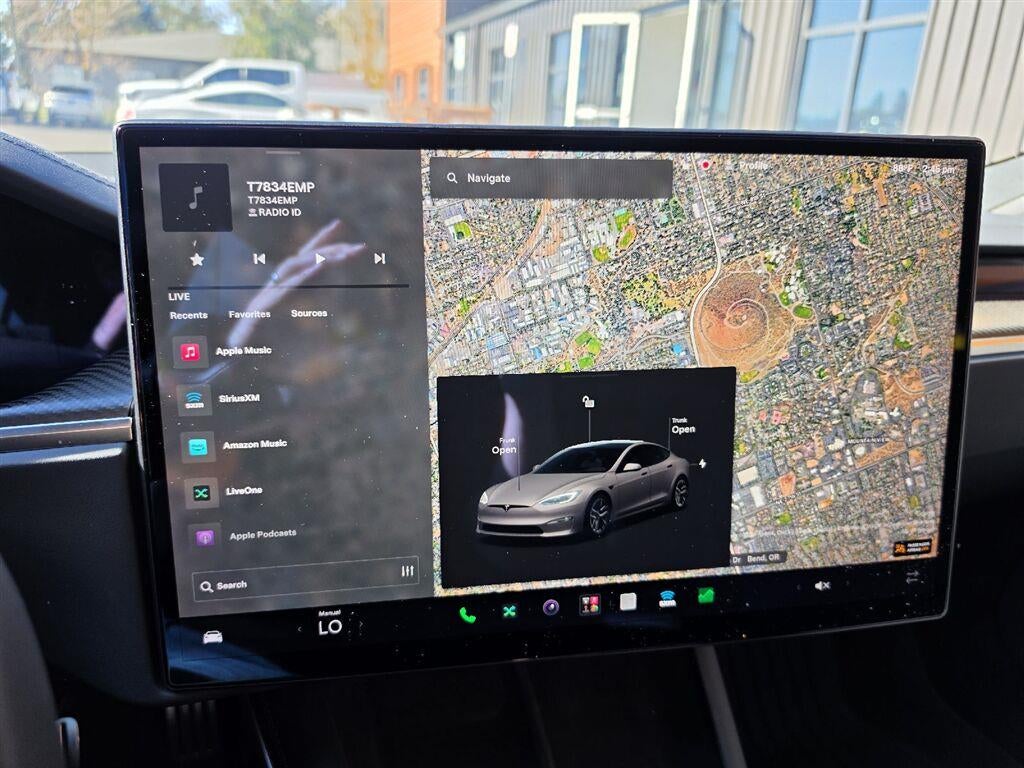 2022 Tesla Model S Plaid