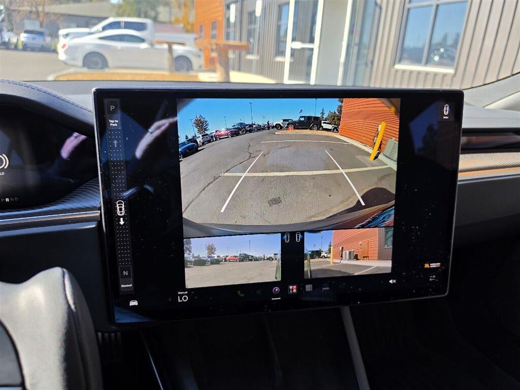 2022 Tesla Model S Plaid