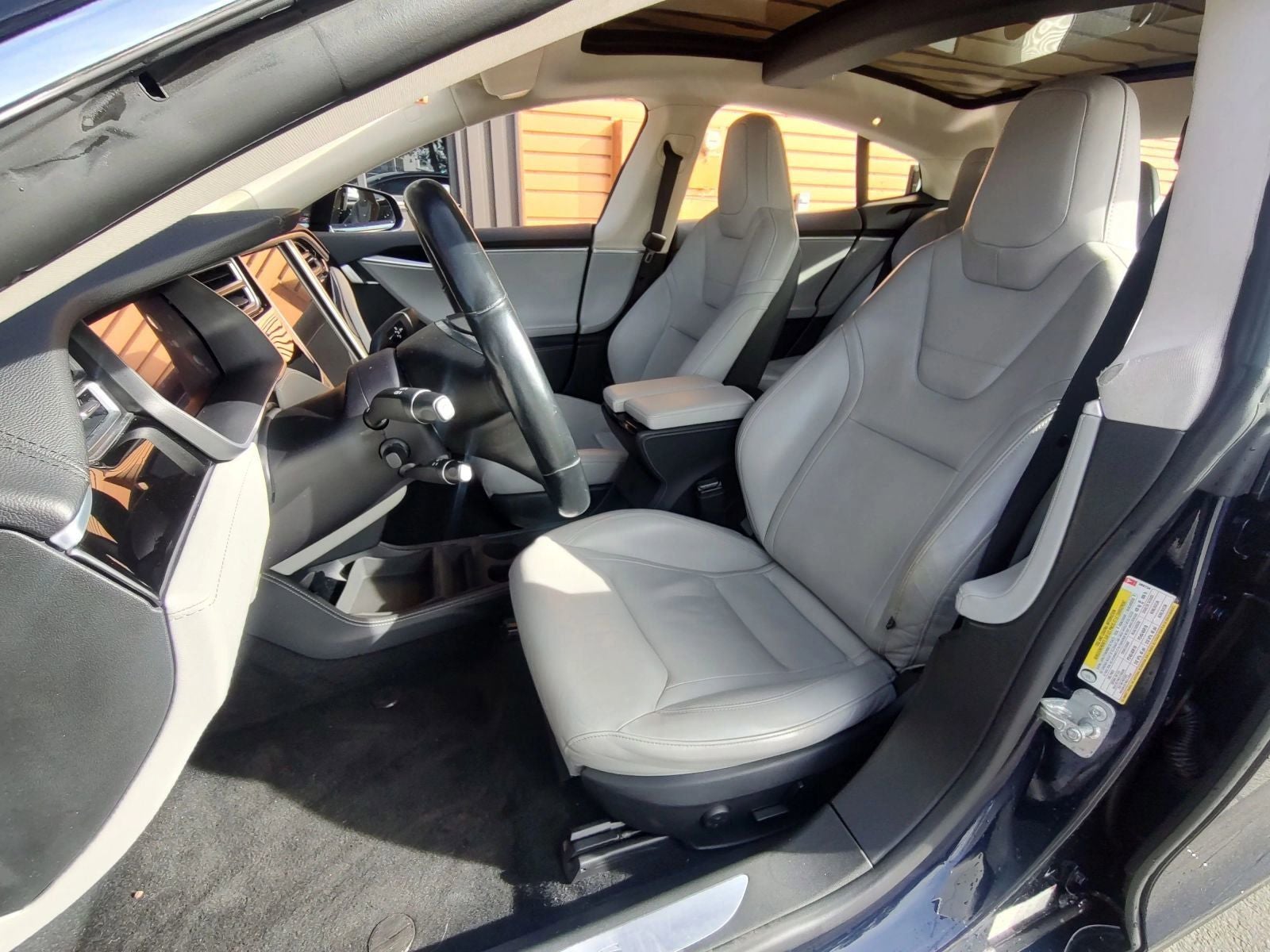 2015 Tesla Model S 70D