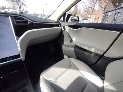 2015 Tesla Model S 70D