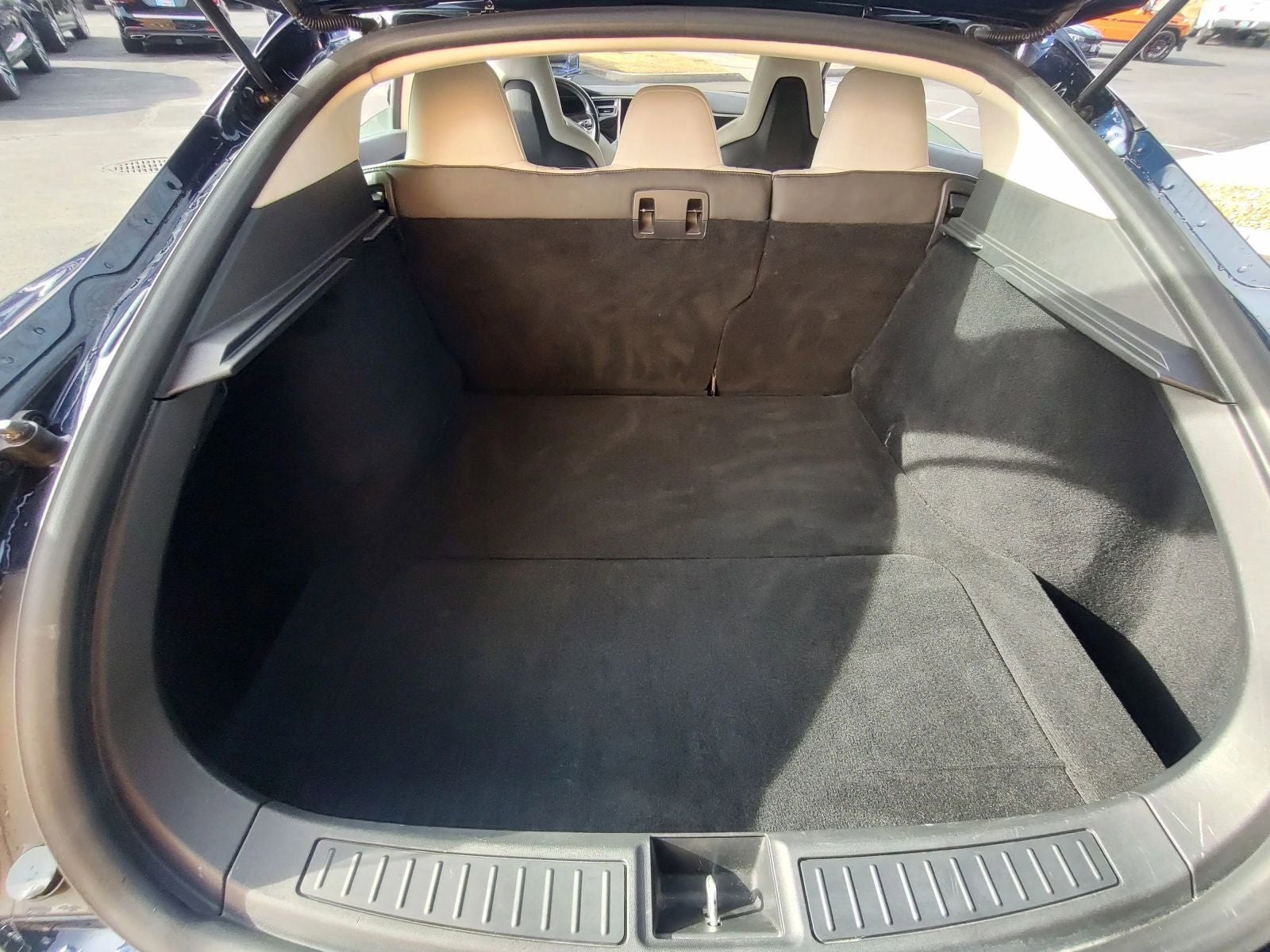 2015 Tesla Model S 70D