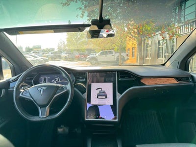 2018 Tesla Model X 75D Sport Utility 4D