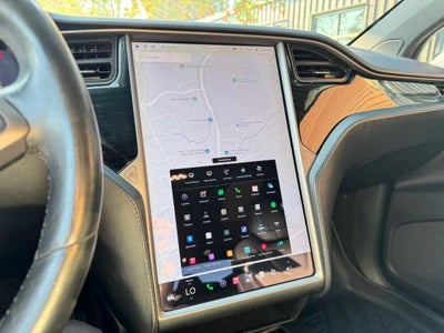 2018 Tesla Model X 75D Sport Utility 4D