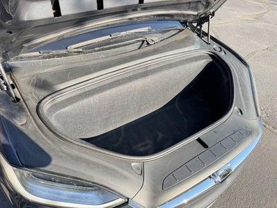 2018 Tesla Model X 75D Sport Utility 4D