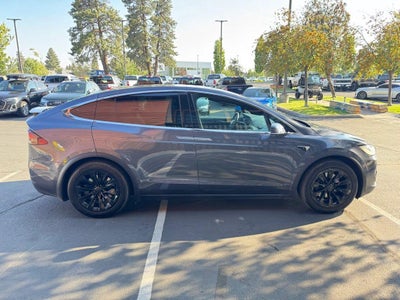 2018 Tesla Model X 75D Sport Utility 4D