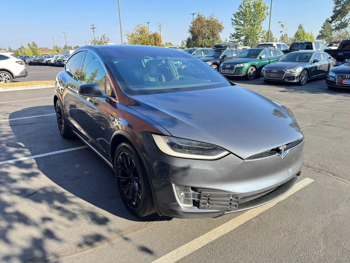 2018 Tesla Model X 75D Sport Utility 4D