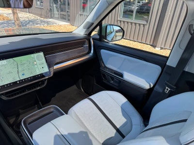 2023 Rivian R1T Adventure