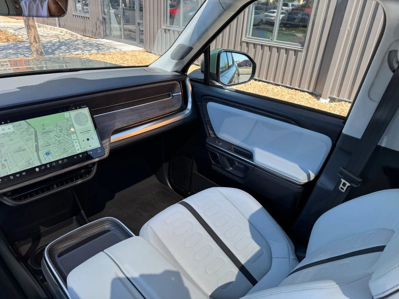 2023 Rivian R1T Adventure