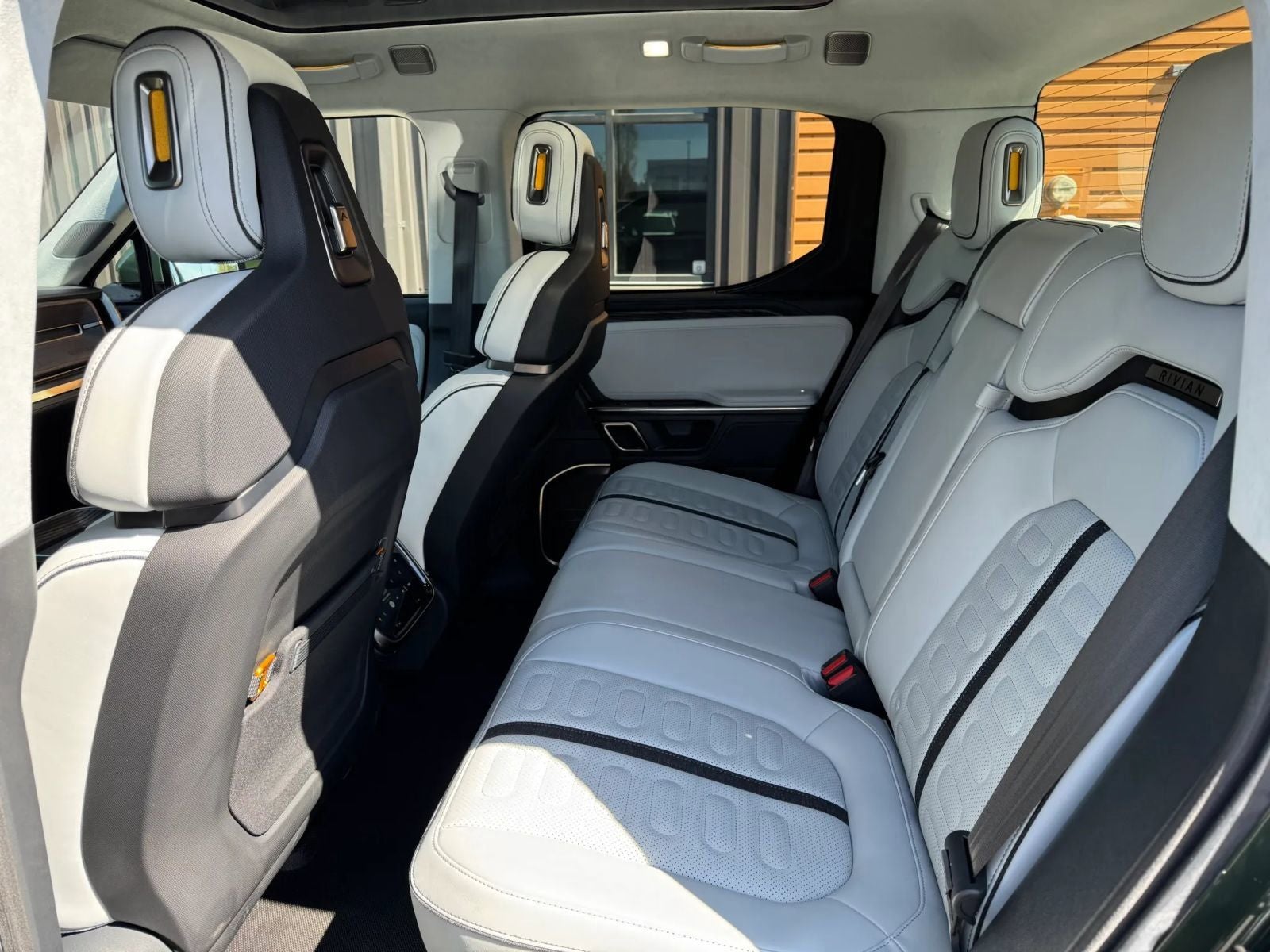 2023 Rivian R1T Adventure