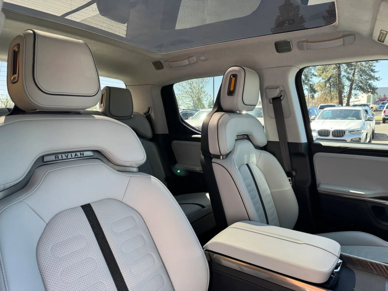 2023 Rivian R1T Adventure