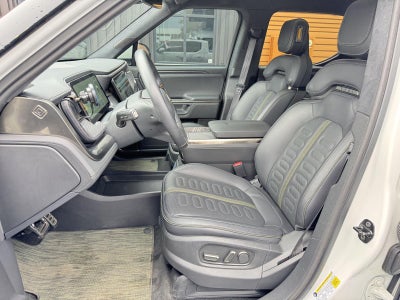 2024 Rivian R1T Adventure