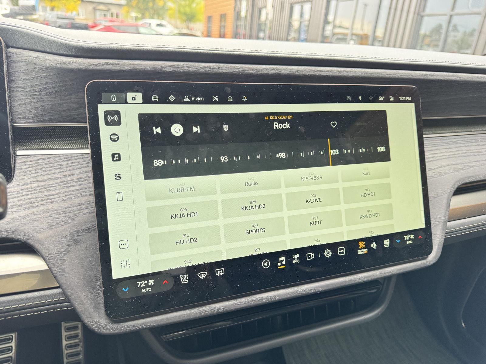 2024 Rivian R1T Adventure