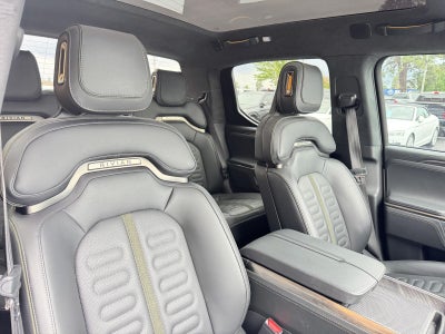 2024 Rivian R1T Adventure