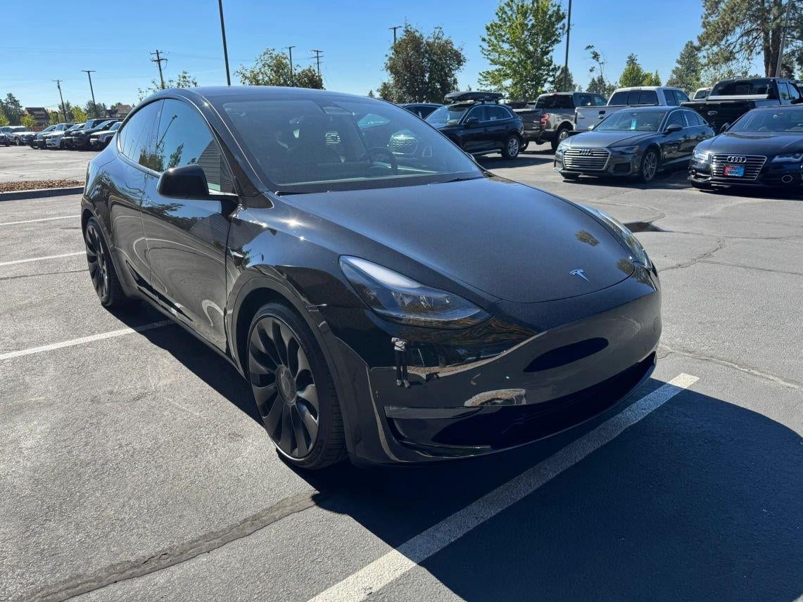 2022 Tesla Model Y Performance Sport Utility 4D