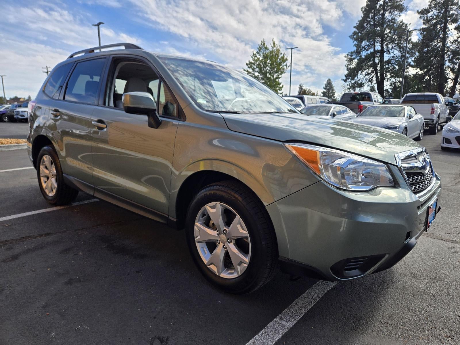 2015 Subaru Forester 2.5i Premium Sport Utility 4D