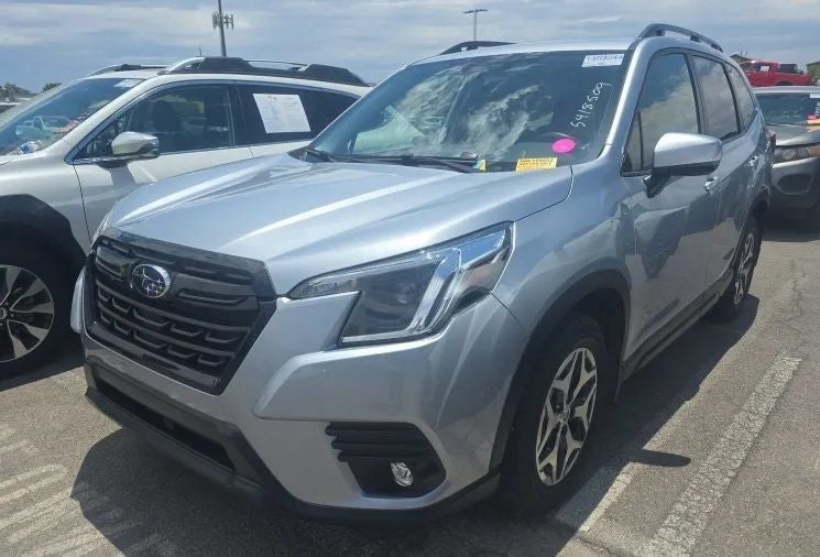 2024 Subaru Forester Premium's photo