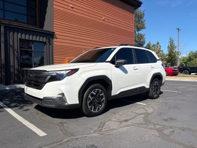 2025 Subaru Forester Premium