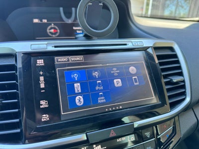 2017 Honda Accord Hybrid EX-L Sedan 4D