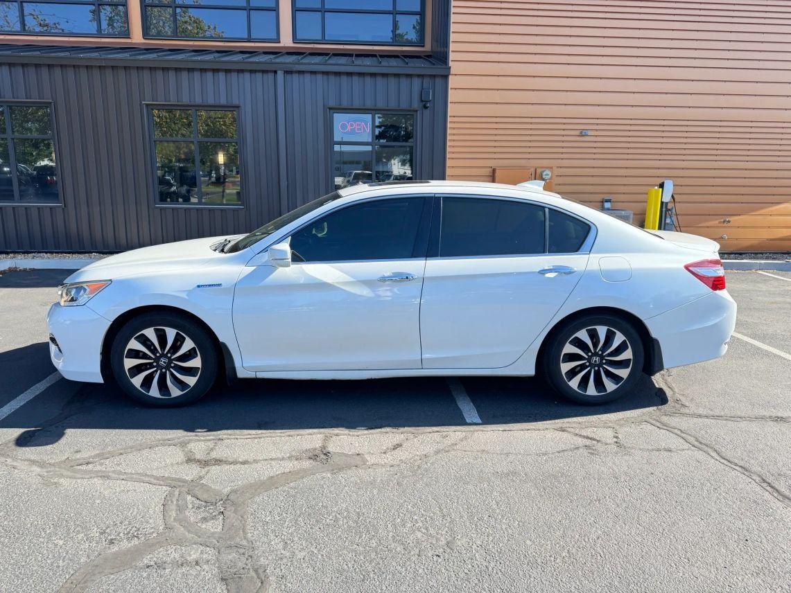 2017 Honda Accord Hybrid EX-L Sedan 4D
