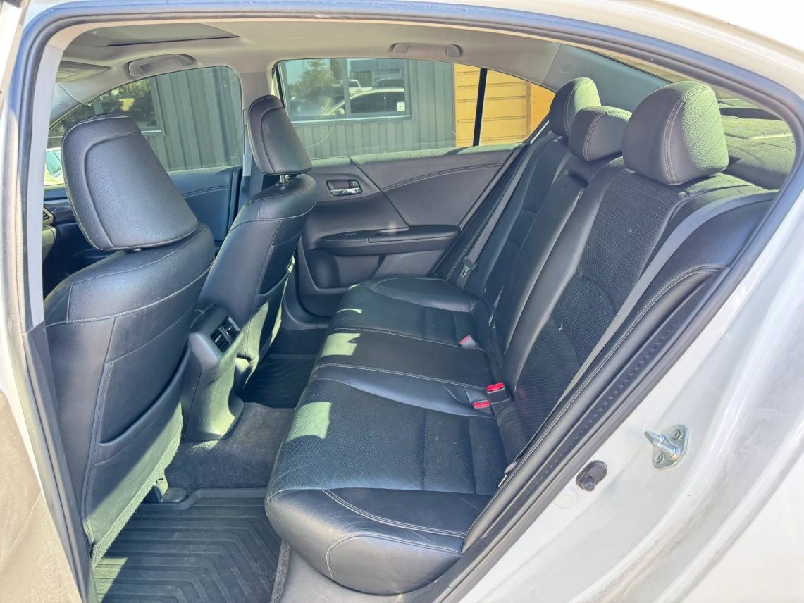 2017 Honda Accord Hybrid EX-L Sedan 4D