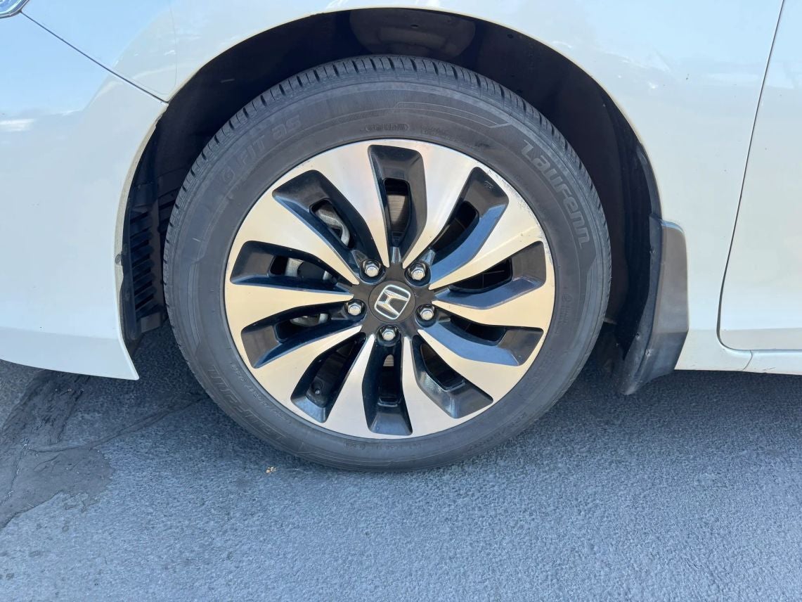 2017 Honda Accord Hybrid EX-L Sedan 4D