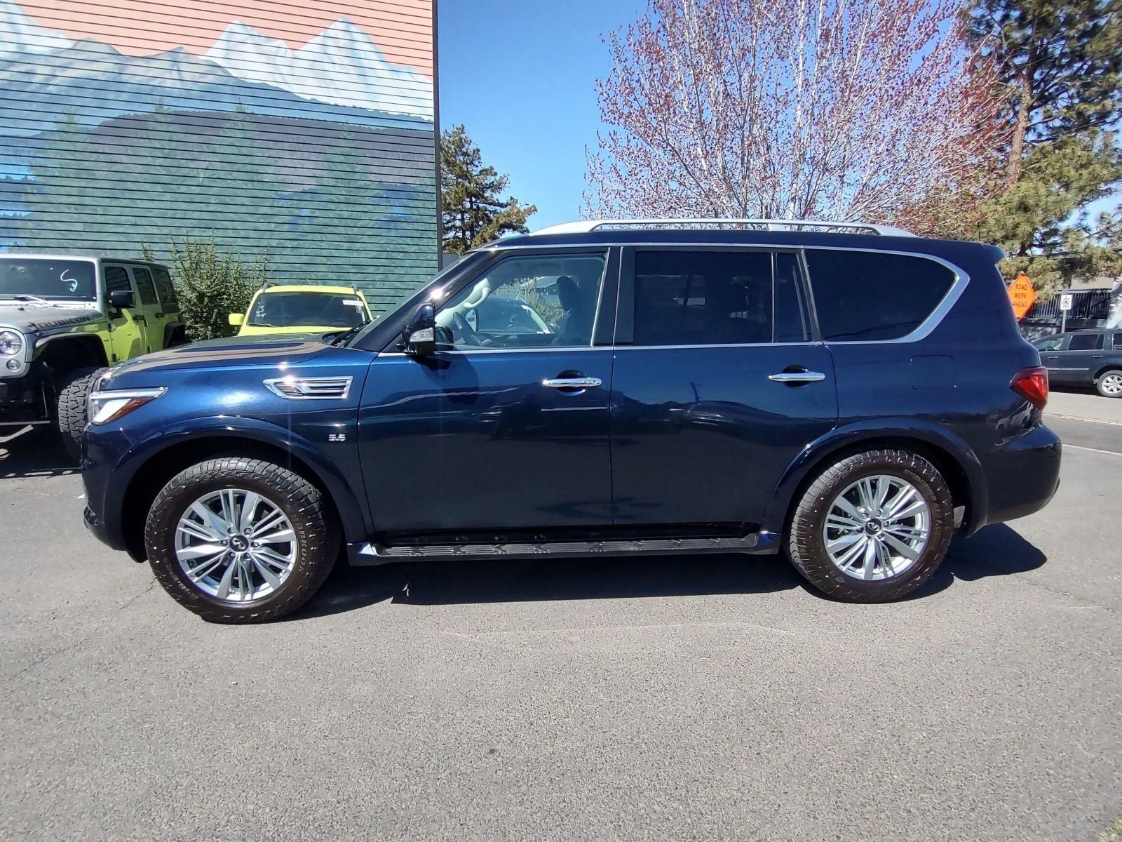 2020 INFINITI QX80 LUXE