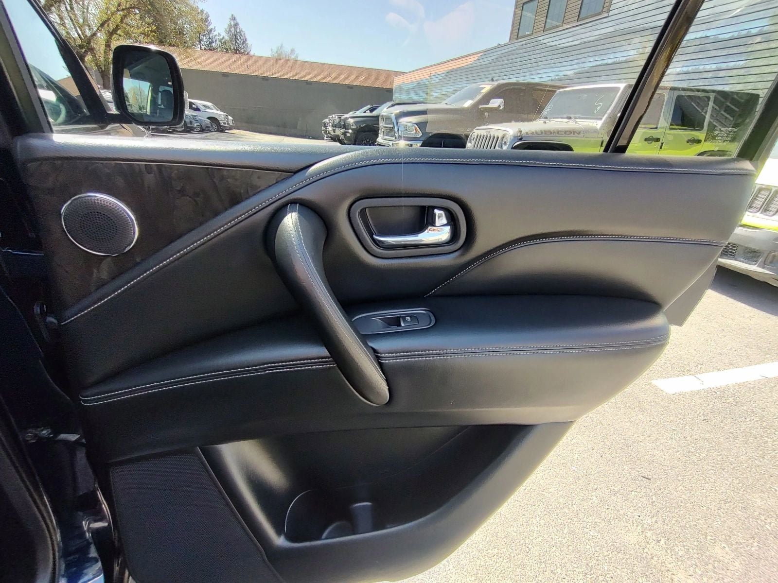 2020 INFINITI QX80 LUXE