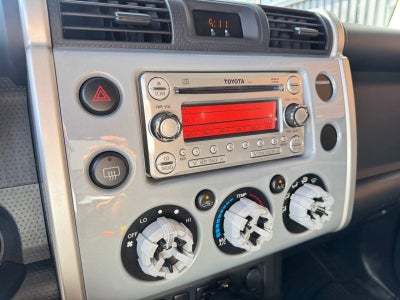 2014 Toyota FJ Cruiser Base