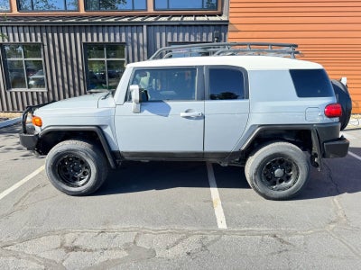 2014 Toyota FJ Cruiser Base