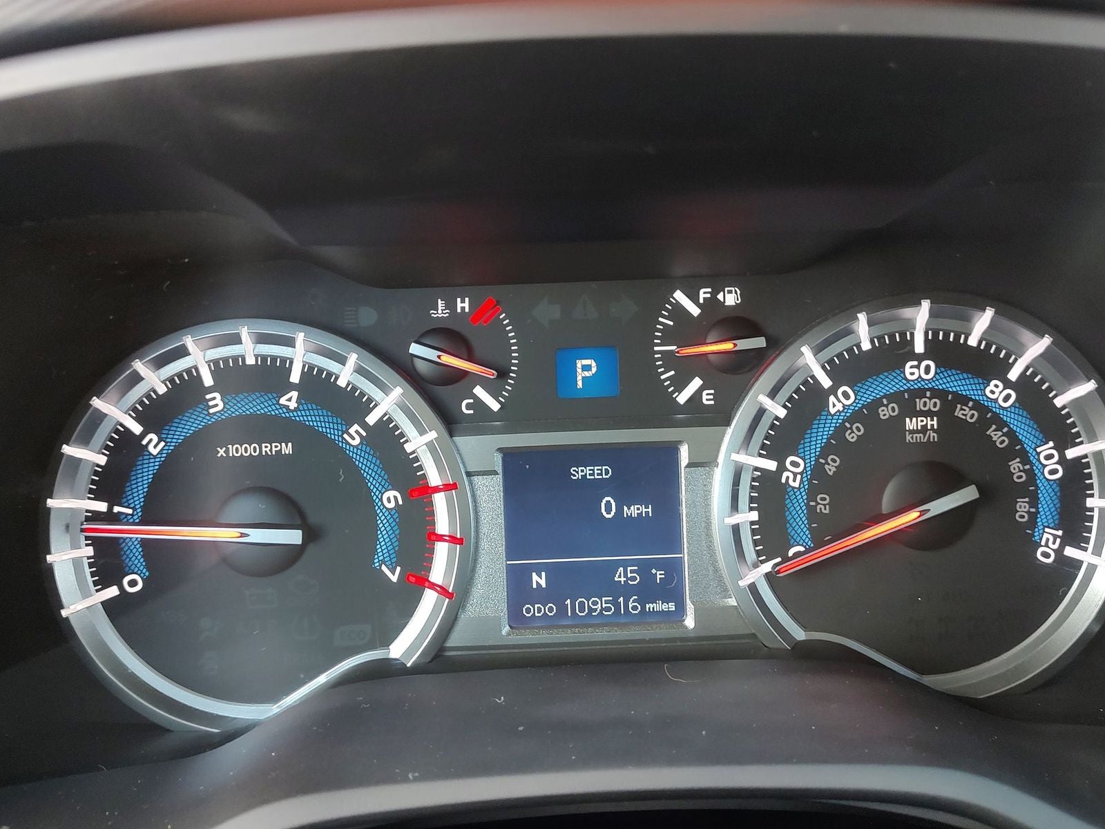 2017 Toyota 4Runner SR5 Sport Utility 4D