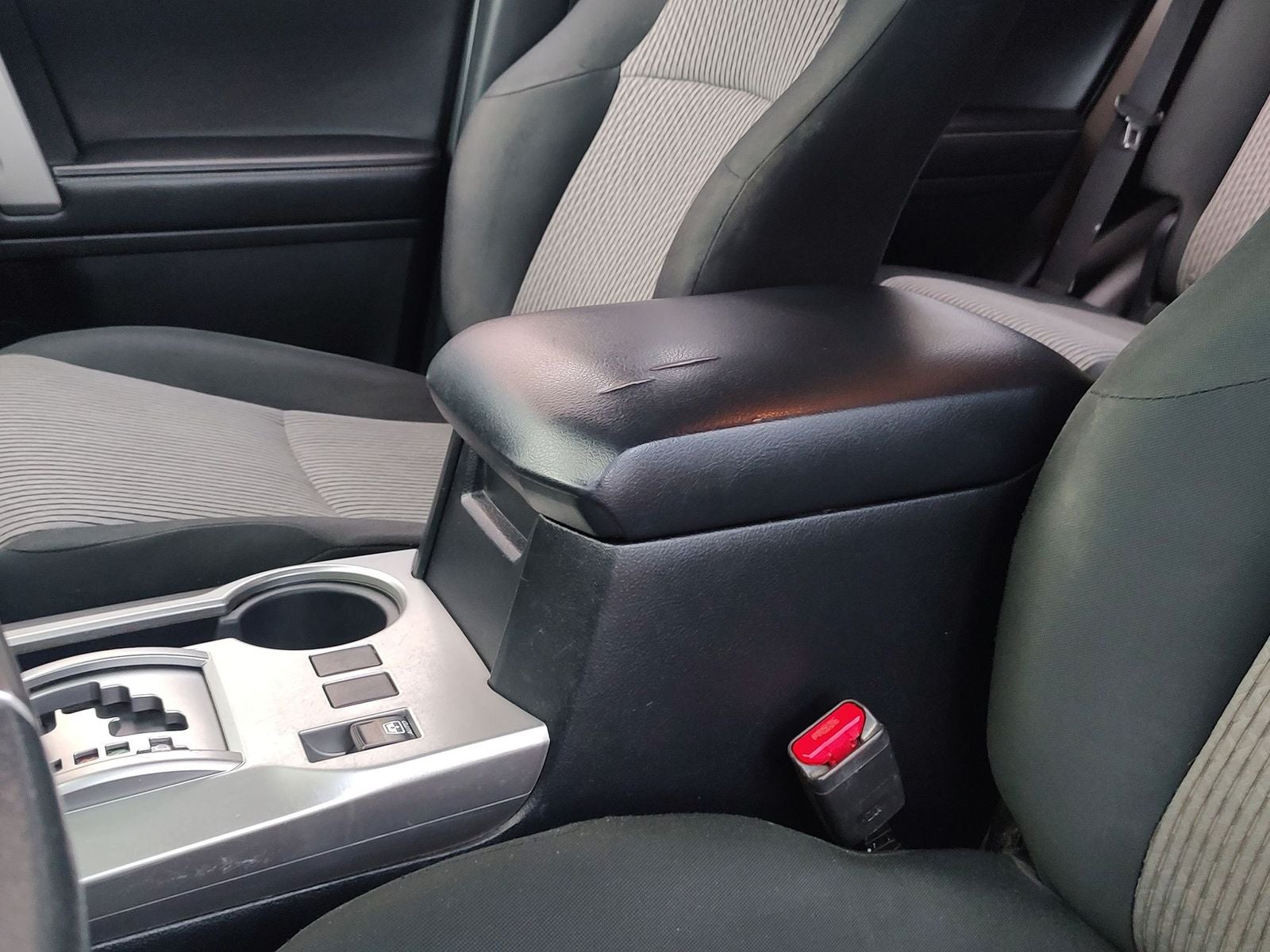 2018 Toyota 4Runner SR5 Sport Utility 4D