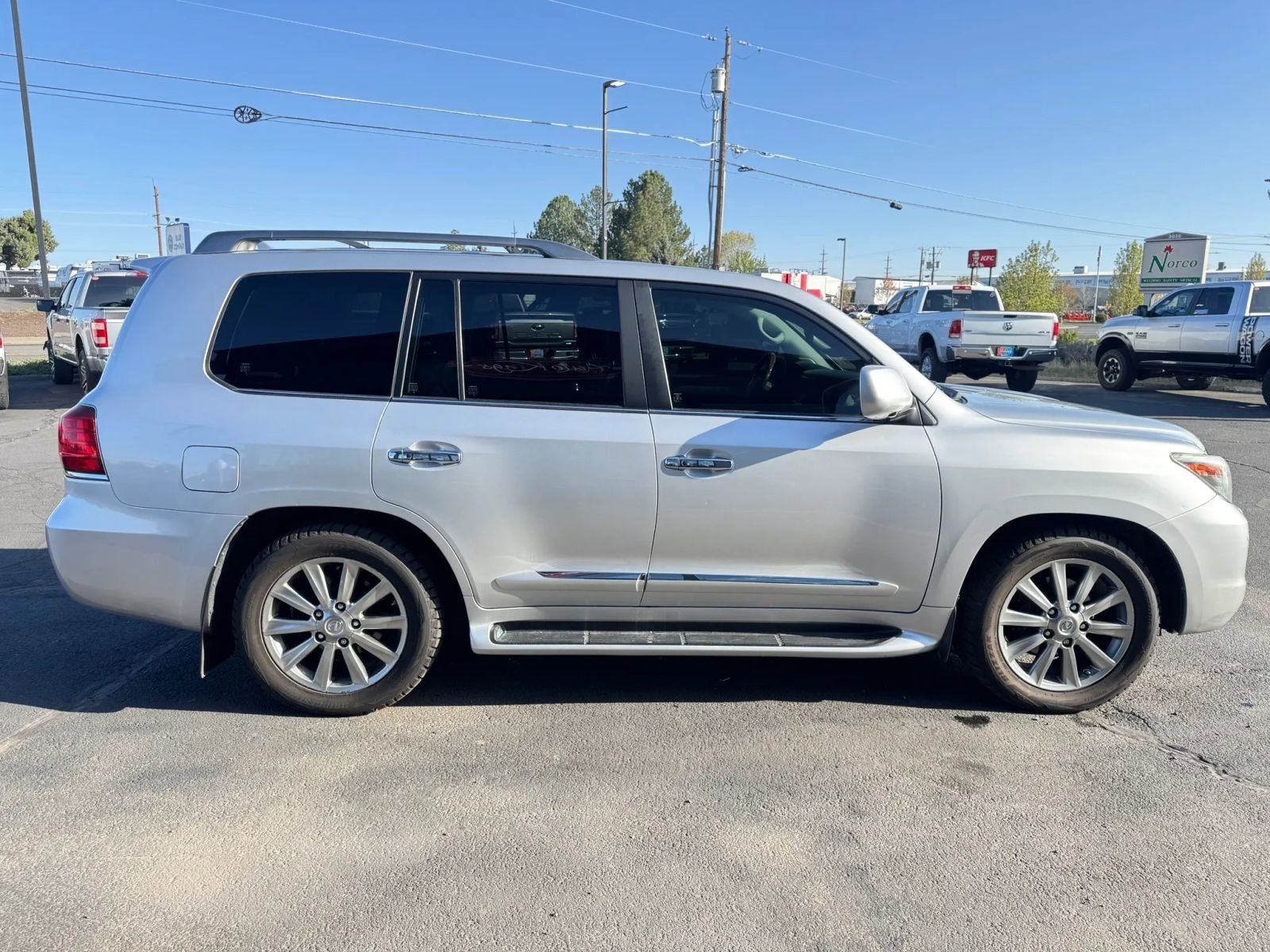 2011 Lexus LX 570