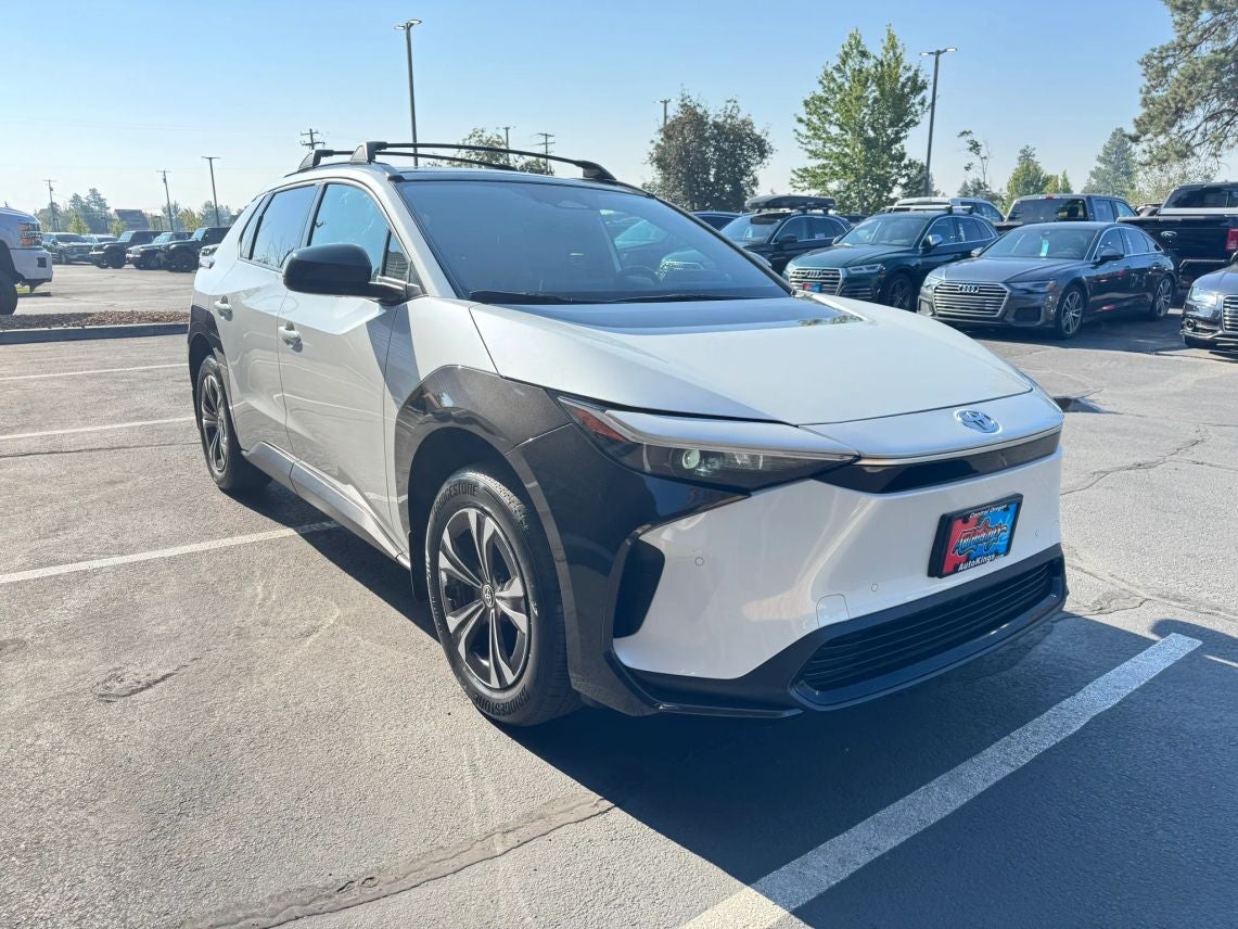 2024 Toyota bZ4X XLE Sport Utility 4D