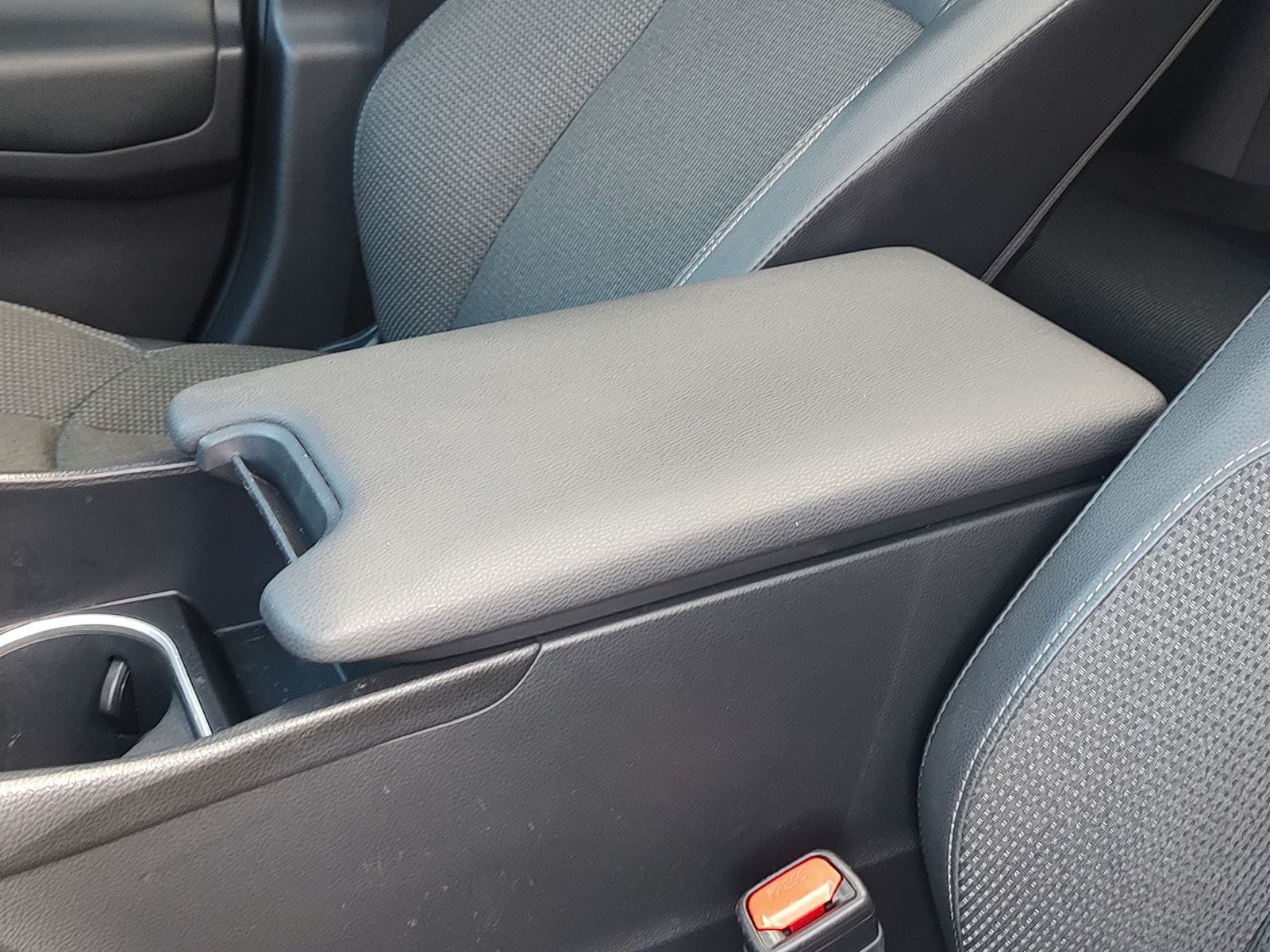 2024 Toyota bZ4X XLE Sport Utility 4D