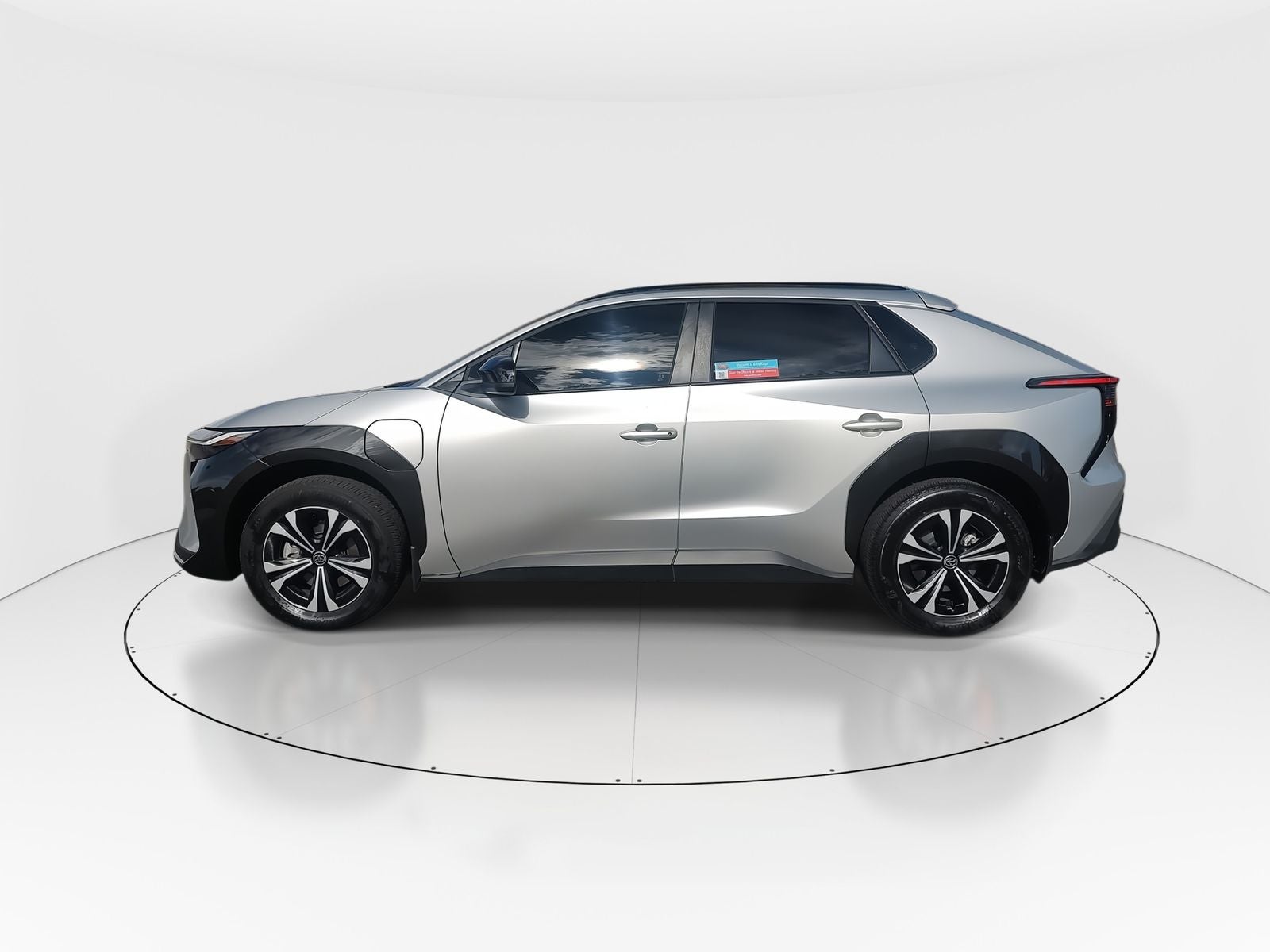 2024 Toyota bZ4X XLE Sport Utility 4D