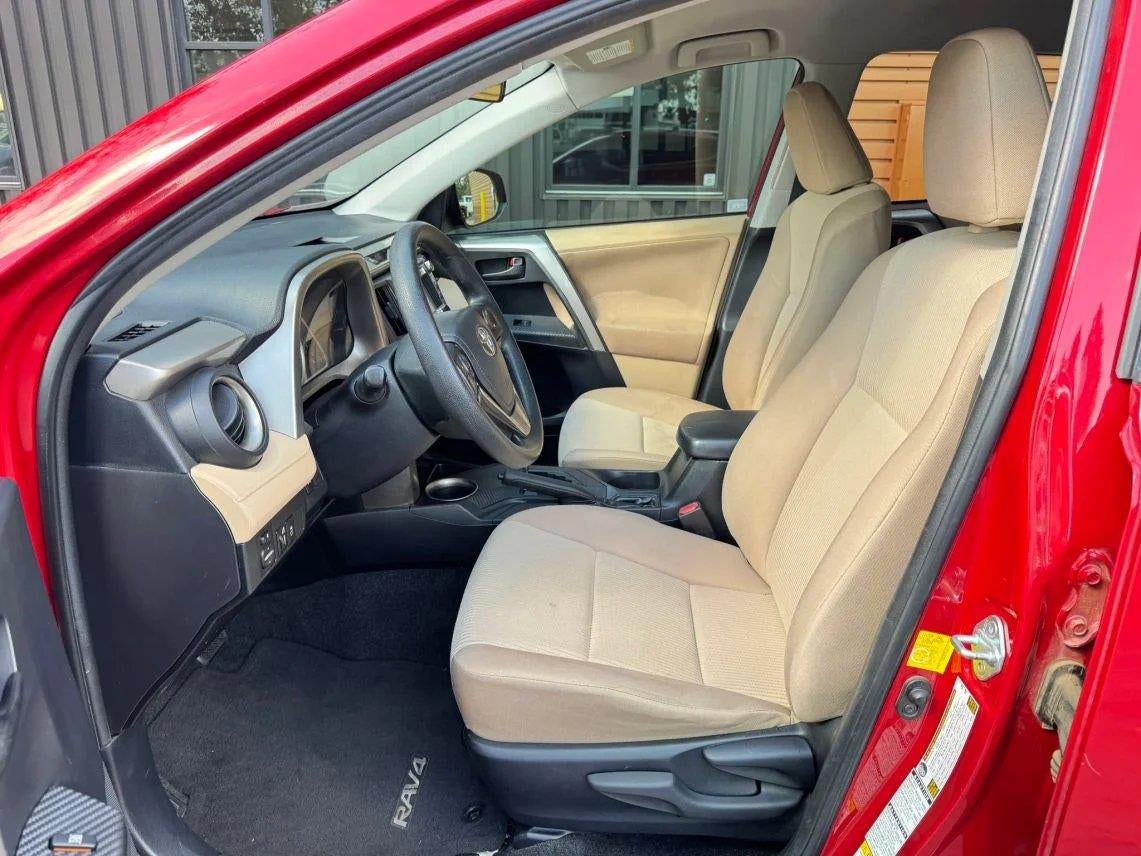 2013 Toyota RAV4 LE Sport Utility 4D