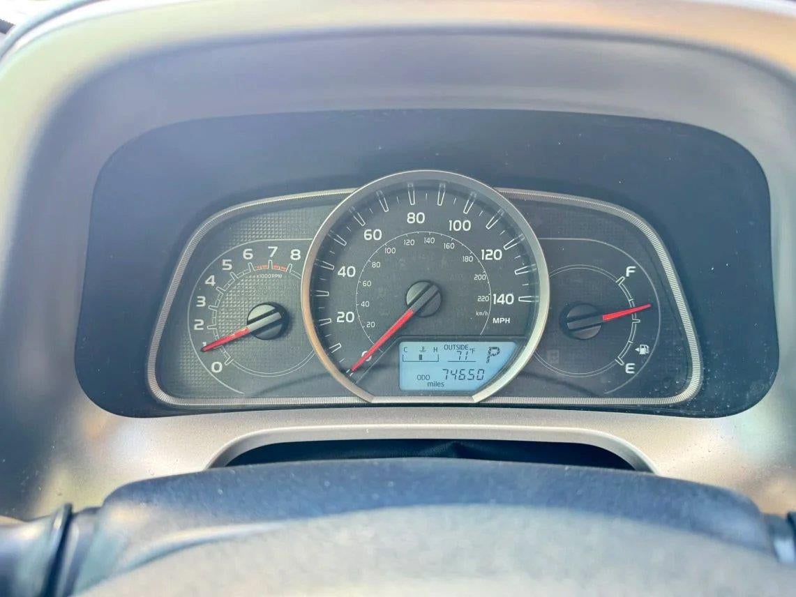 2013 Toyota RAV4 LE Sport Utility 4D