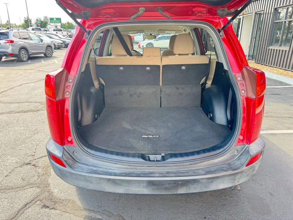 2013 Toyota RAV4 LE Sport Utility 4D