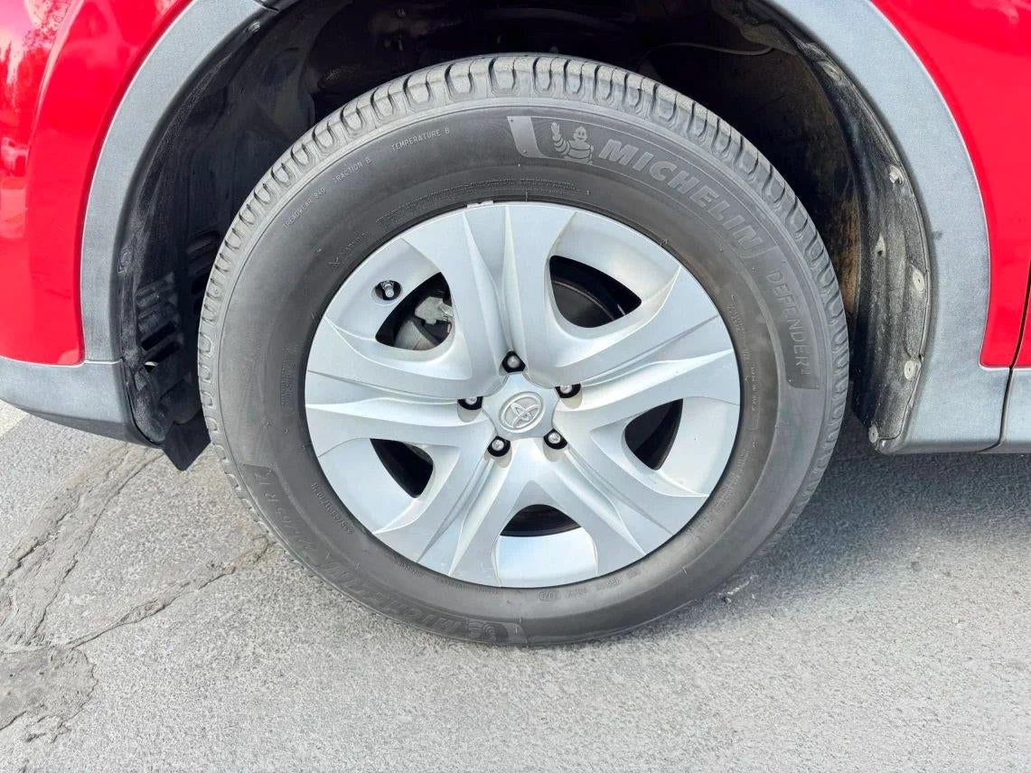 2013 Toyota RAV4 LE Sport Utility 4D