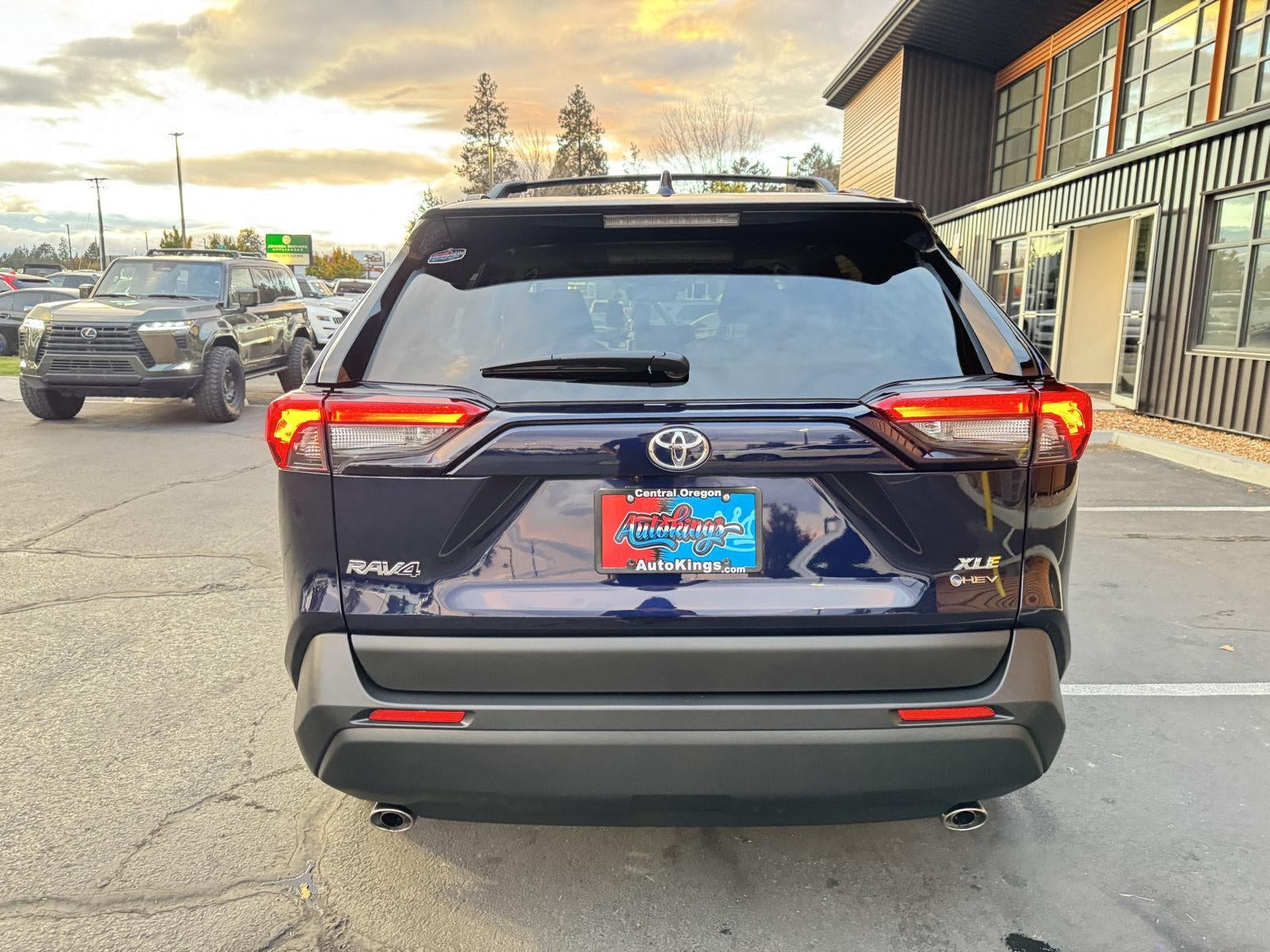 2025 Toyota RAV4 Hybrid XLE