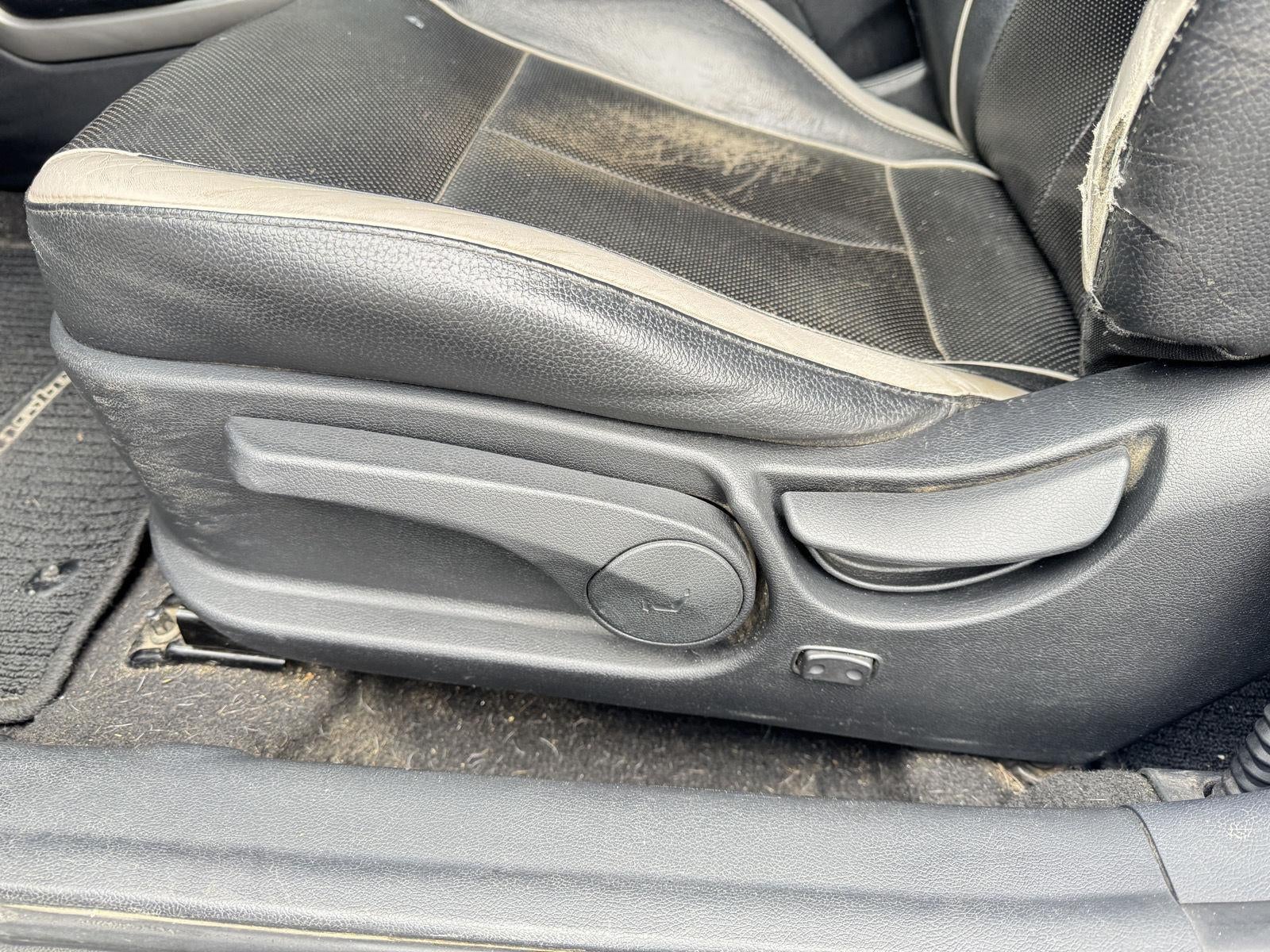 2013 Hyundai Veloster Turbo w/Black Int