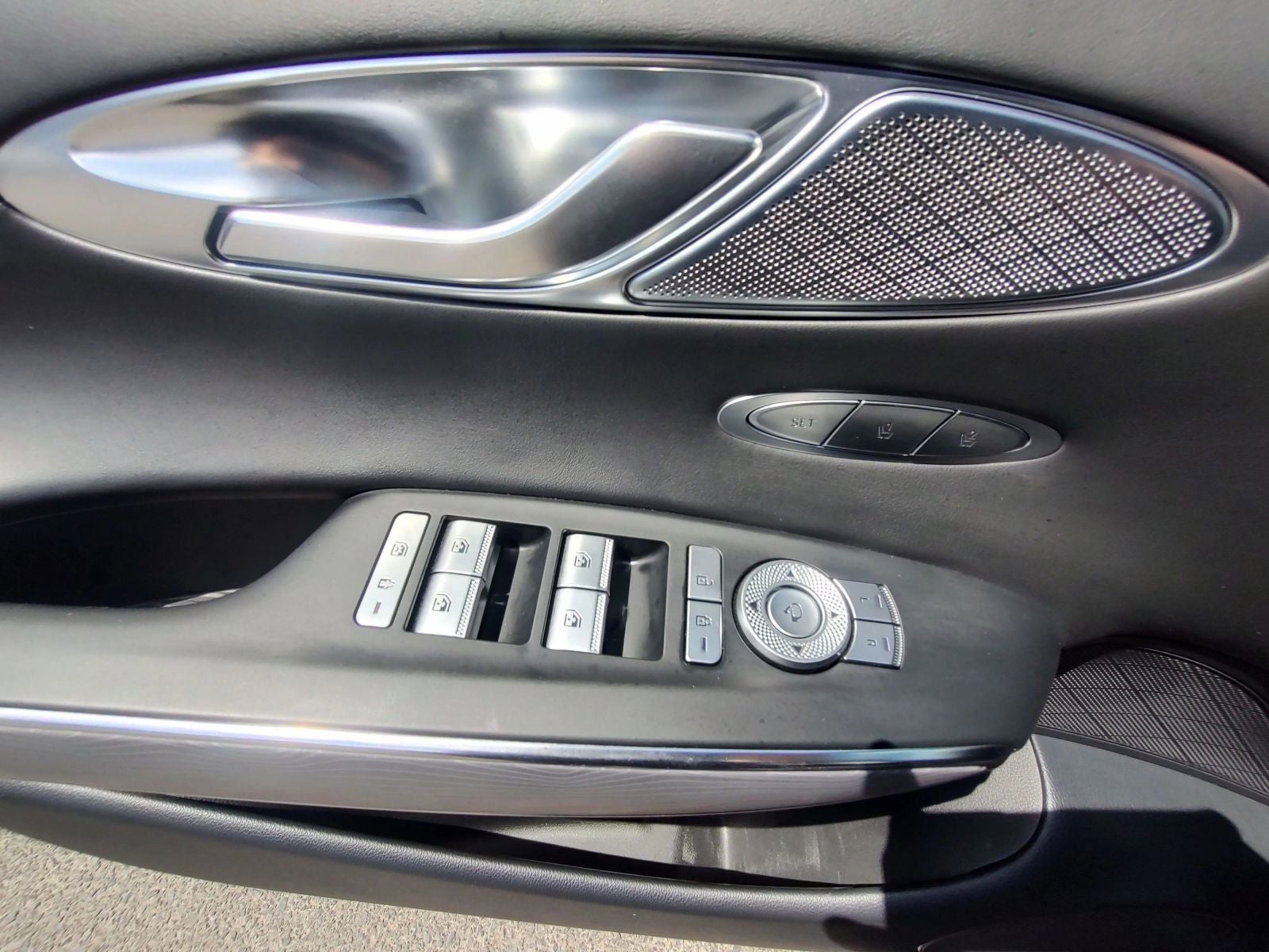 2022 Genesis GV70 2.5T