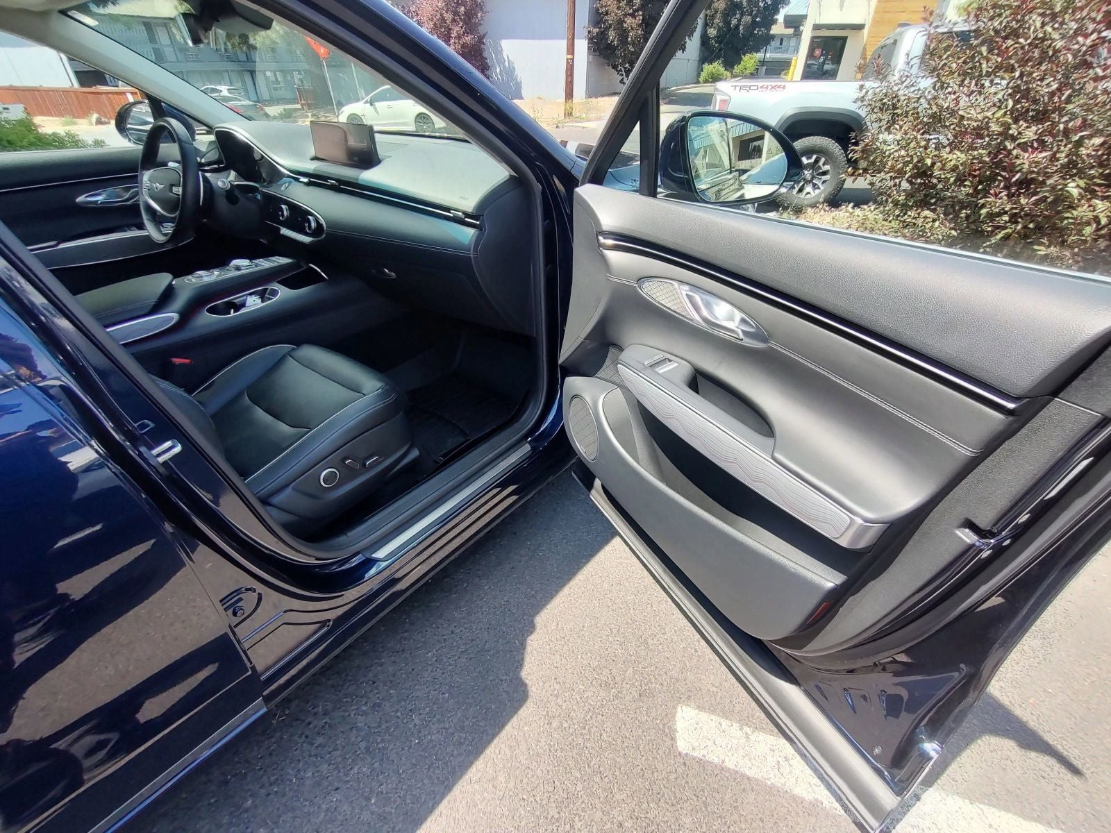 2022 Genesis GV70 2.5T