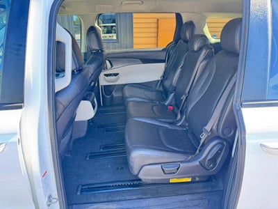 2022 Kia Carnival LX w/Seat Pkg Minivan 4D