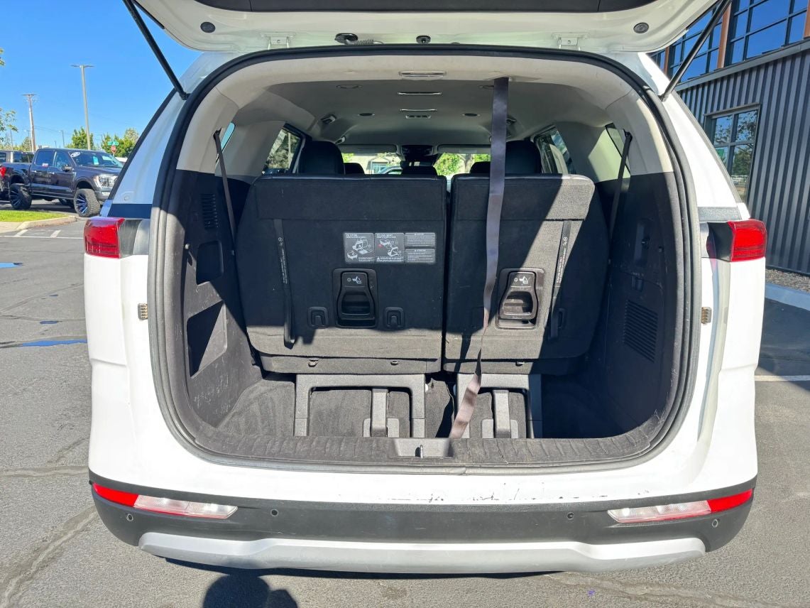 2022 Kia Carnival LX w/Seat Pkg Minivan 4D