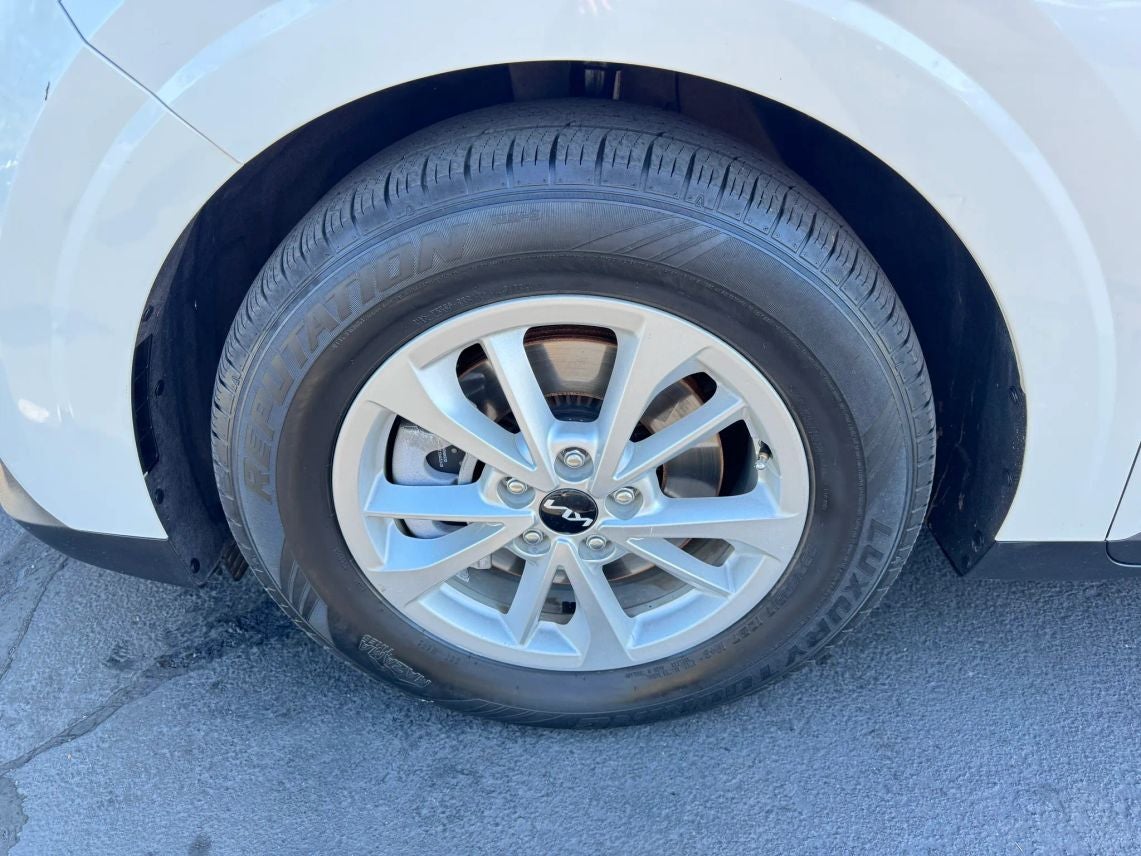 2022 Kia Carnival LX w/Seat Pkg Minivan 4D