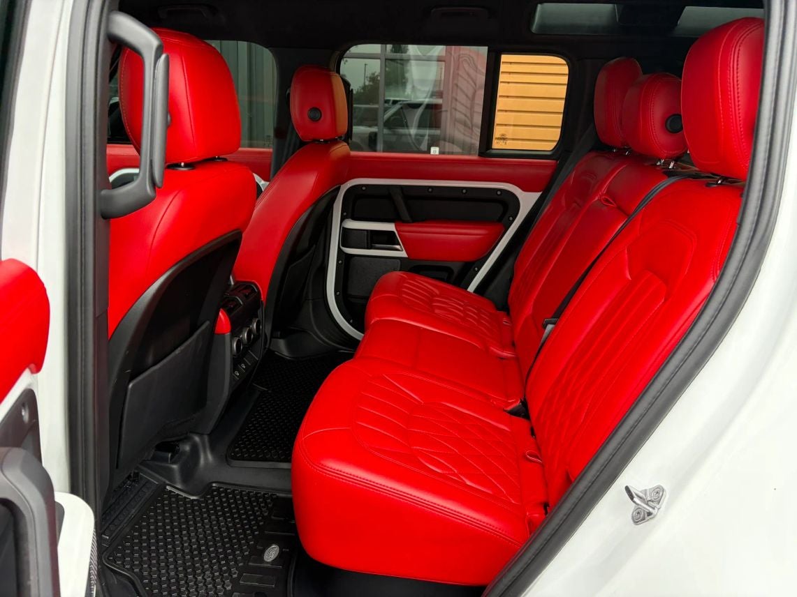 2023 Land Rover Defender 110 S (2023.5) Sport Utility 4D