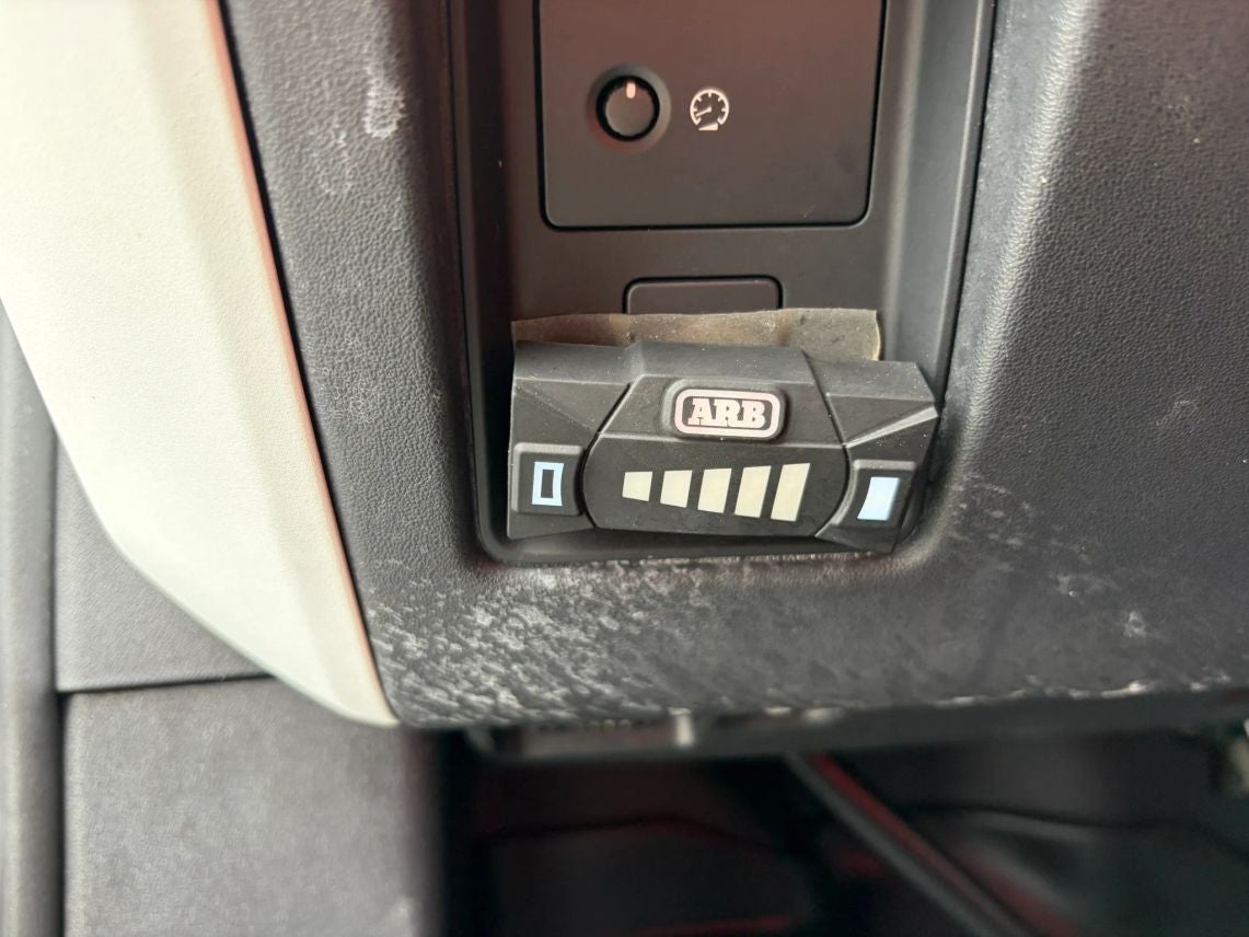 2023 Land Rover Defender 110 S (2023.5) Sport Utility 4D