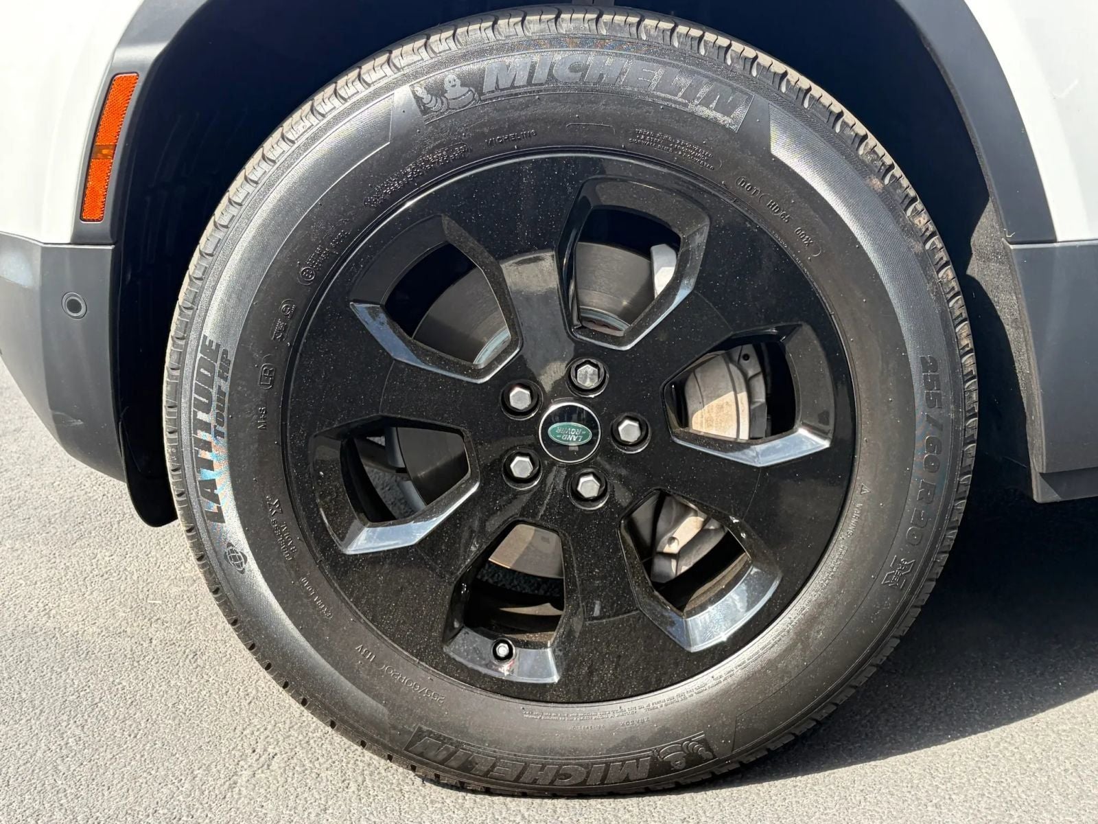 2020 Land Rover Defender 110 SE