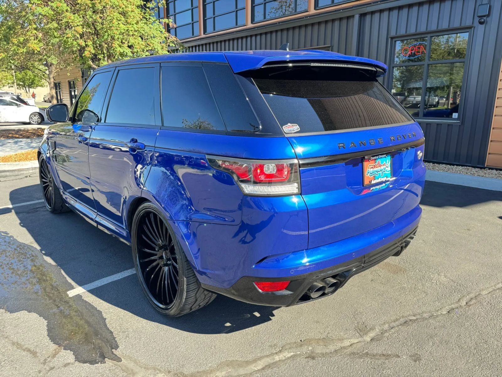 2016 Land Rover Range Rover Sport 5.0L V8 Supercharged SVR